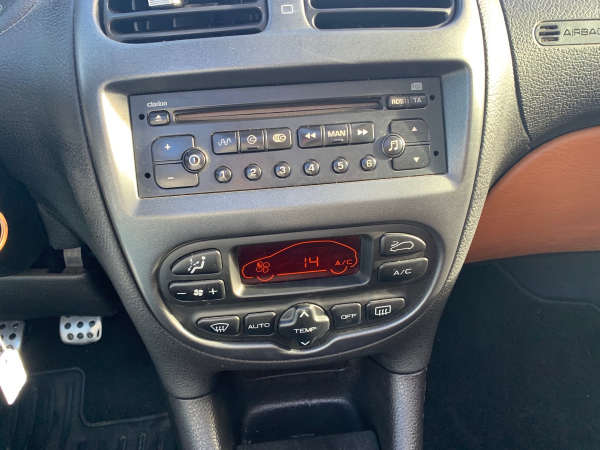 Peugeot 206 CC 136 ch | Rolland Garros | Sellerie cuir | Climatisation automatique | Jantes Alu