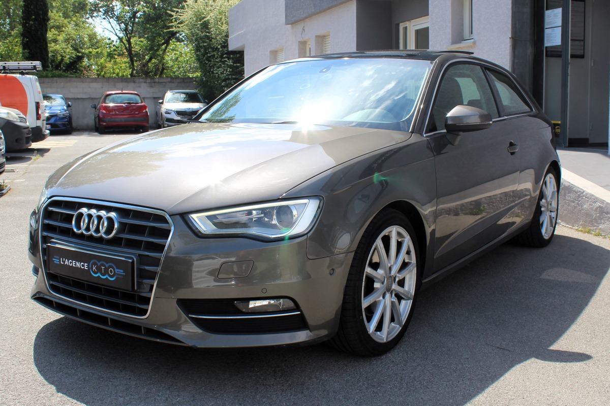 Audi A3 III 1.4 TFSi 150 ch AMBITION LUXE S TRONIC 7 + TOIT OUVRANT