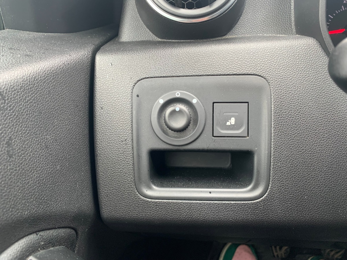 Dacia Duster 130 ch | Techroad | GPS | Régulateur de vitesse | Caméra de recul | Roue de secours