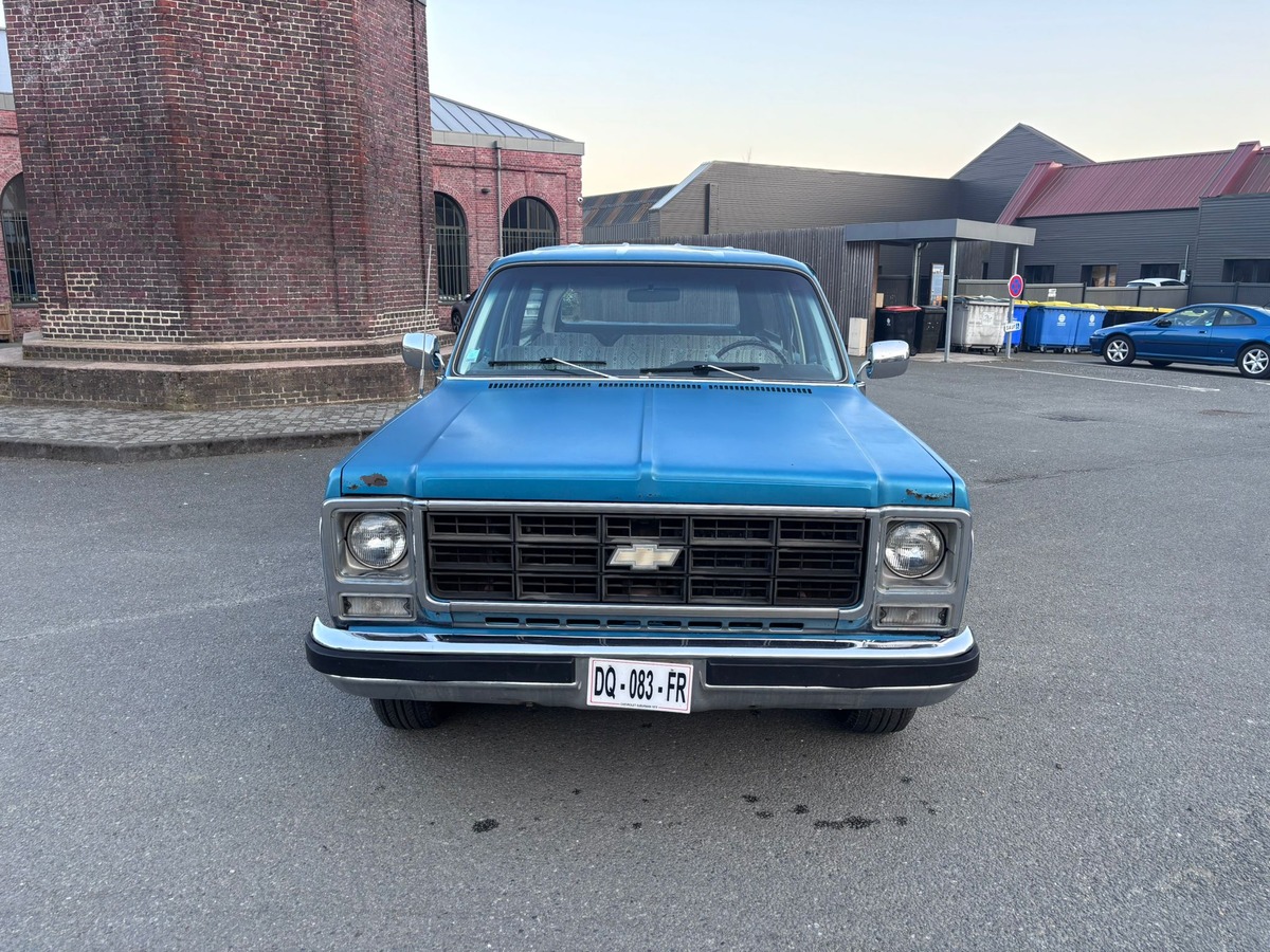 Chevrolet Suburban 7.4 V8 454 (C/R) - Français - CG Collection