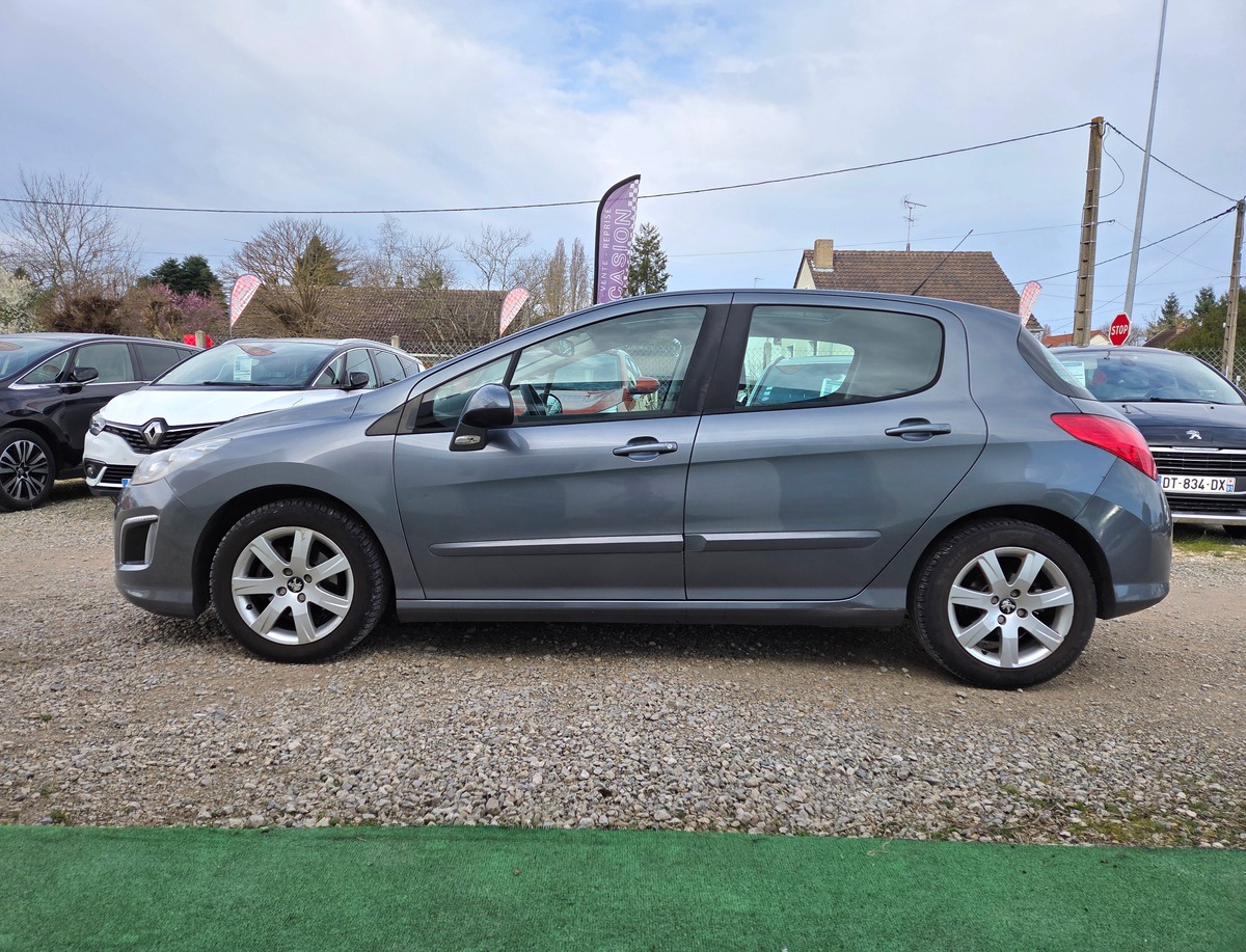 Peugeot 308 ALLURE 1ERE MAIN 1.6 HDI 111 CV