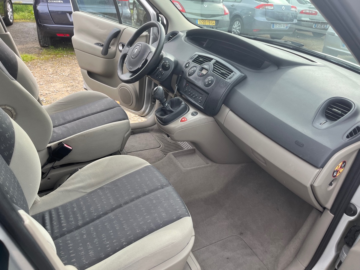 RENAULT Scenic 1.9 dci 168533KM