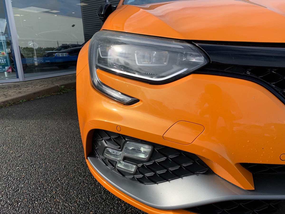 RENAULT Megane 280 ch | RS | JA 19" Interlagos diamantées | Affichage tête haute | GPS