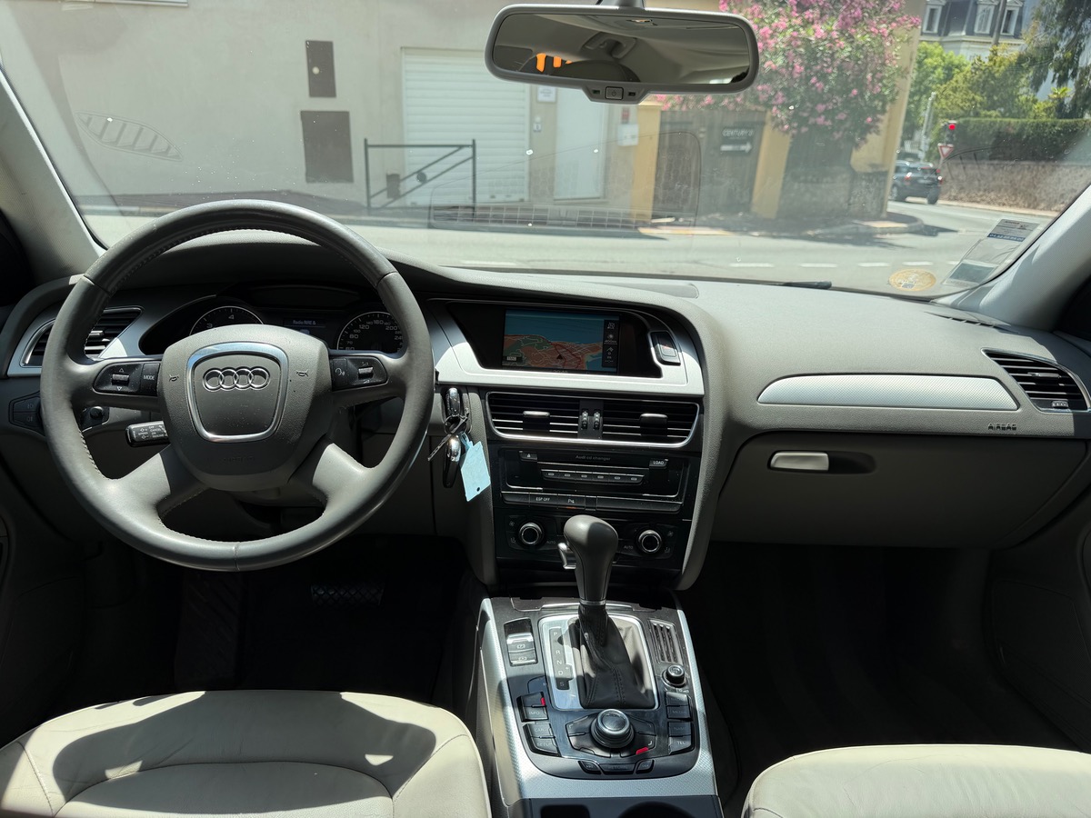 Audi A4 2.7 TDi V6 190 CV / Ambition Luxe / Boîte auto / Caméra / Km Réel