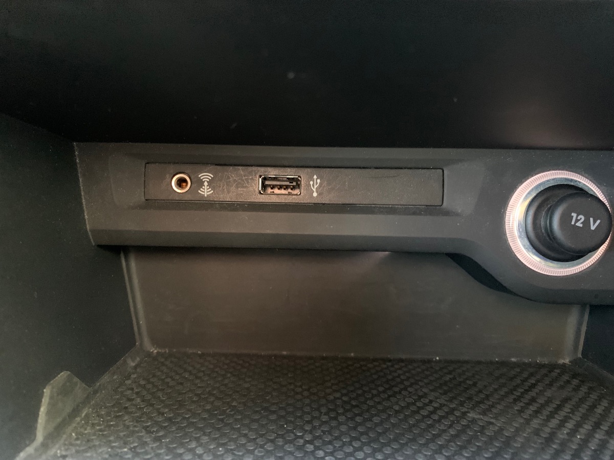 Volkswagen Touran 110 ch | 7 Places | Attelage | GPS | Radar de Stationnement Avant et Arriére