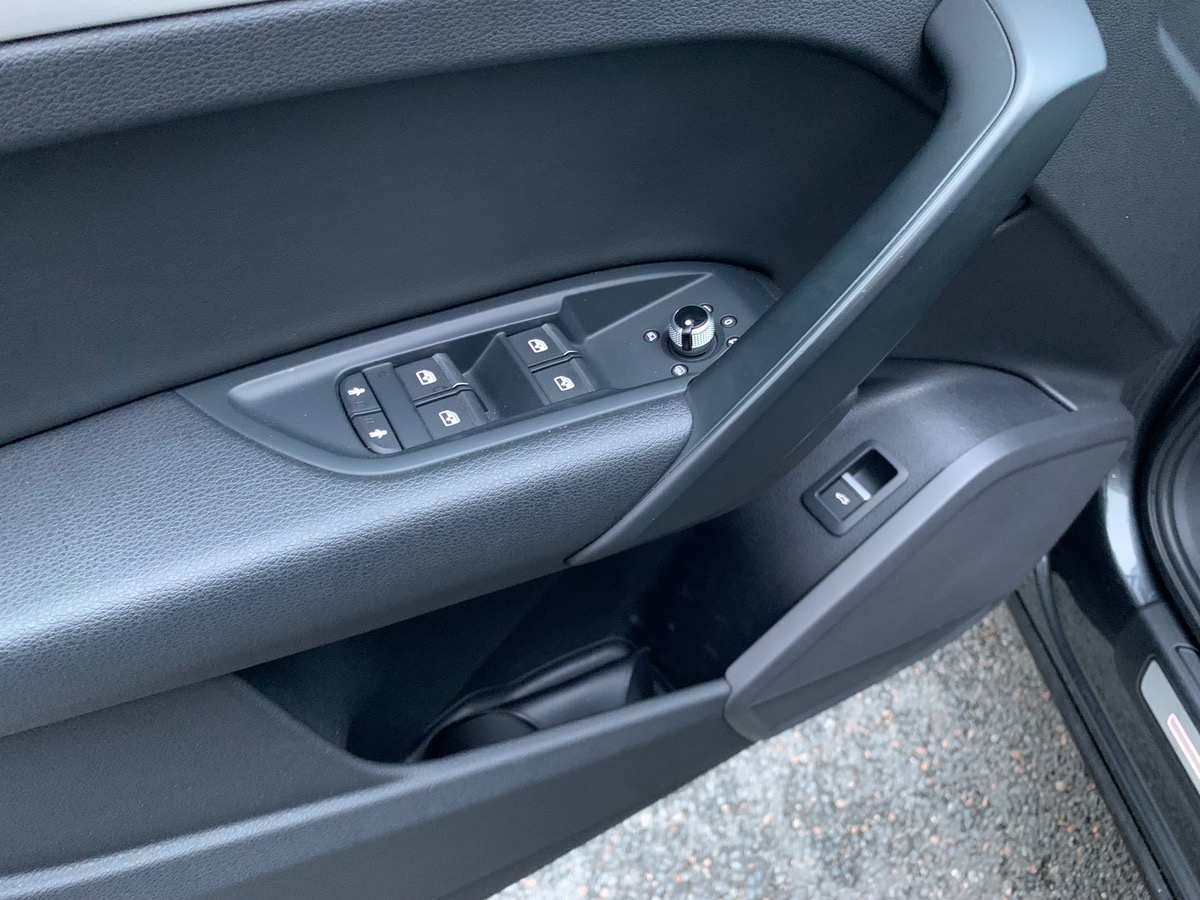 Audi Q5 190 ch | S-line | Virtual Cockpit | Caméra de recul | Coffre électrique | Attelage