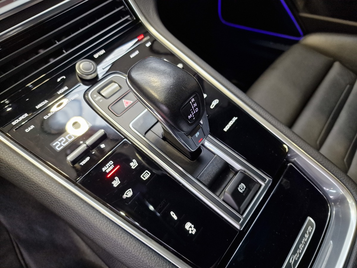 Porsche Panamera 2.9 L 462 cv FULL OPTIONS 