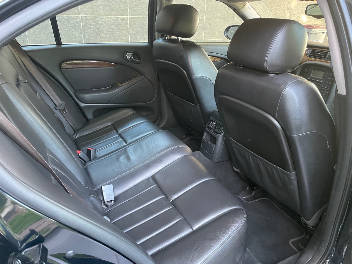 Jaguar S-Type 3.0 V6 (243 ch)
