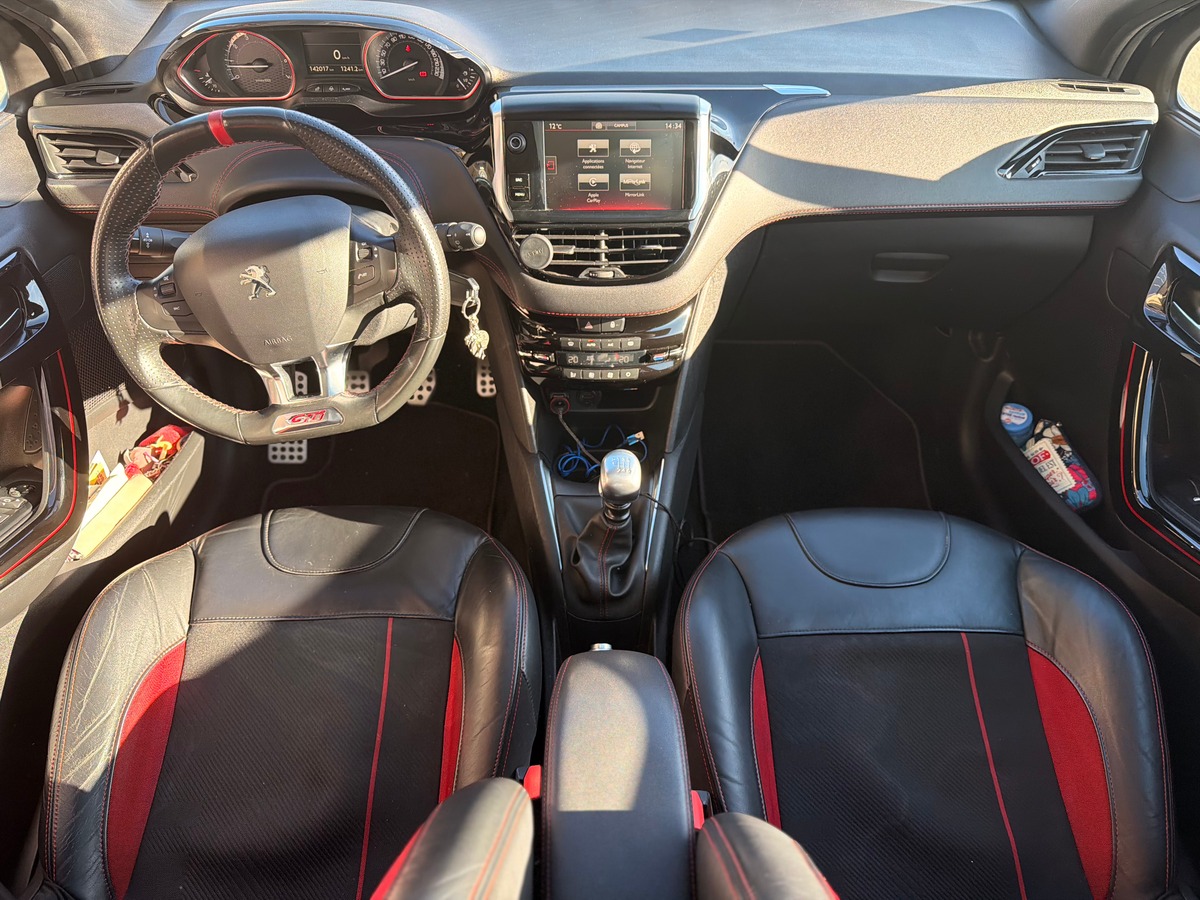 Peugeot 208 GTI Phase 2 1.6 THP 208 cv - Toit Pano - Entretiens