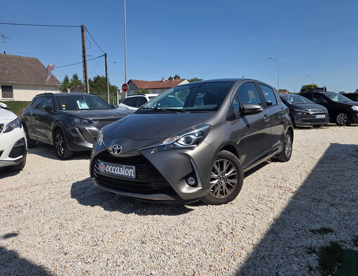 Toyota Yaris 1.5 110 CV VVT-I CVT CHIC  / 1* MAIN