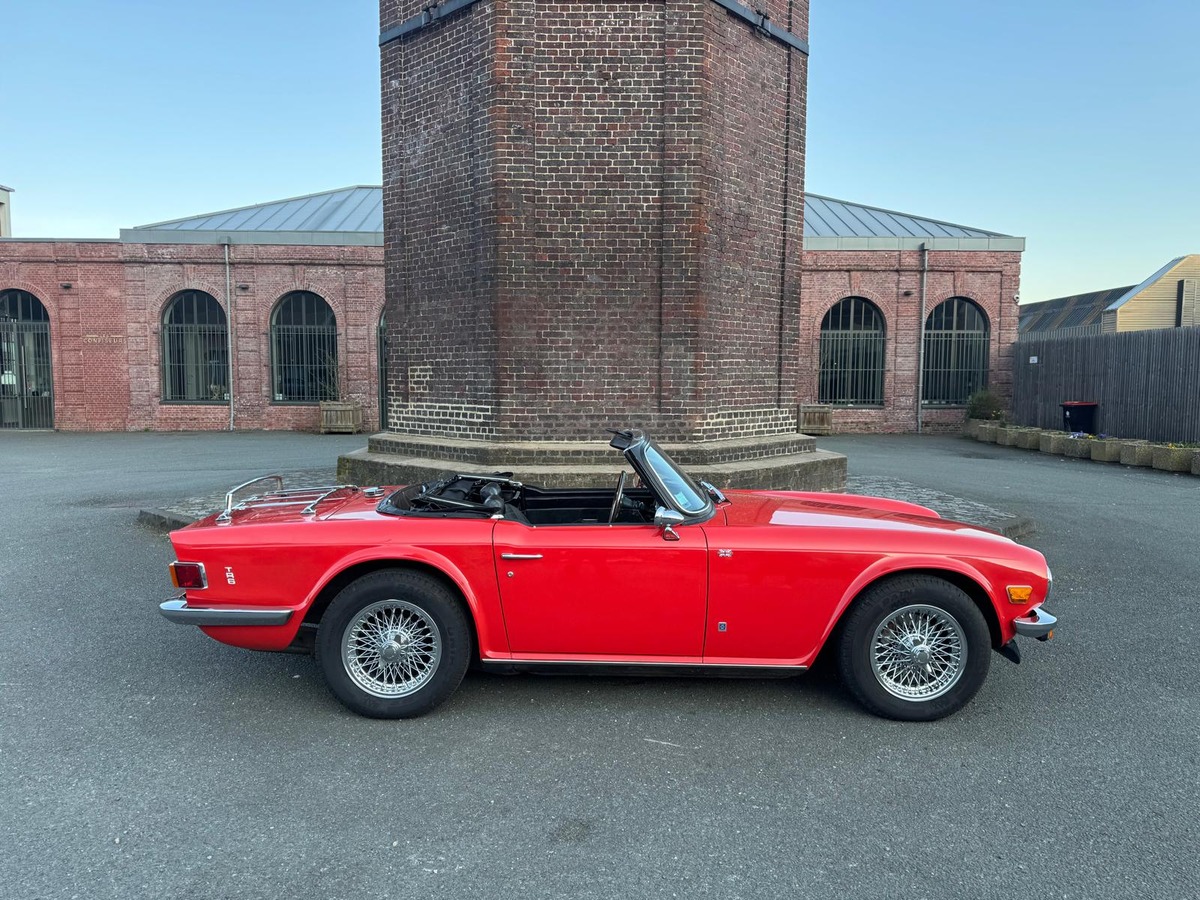 Triumph TR 6 Overdrive cabriolet 1976 - conduite à gauche