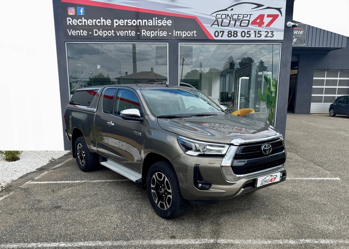 Toyota HILUX 4X4 LOUNGE
