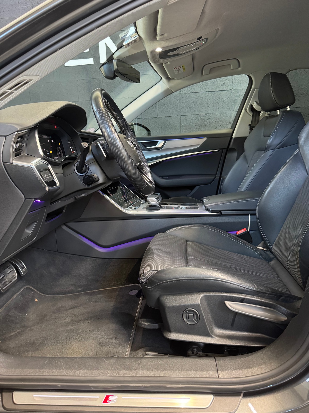 Audi A6 Avant 55 TFSI e 367ch Compétition S-Line Quattro S Tronic 7