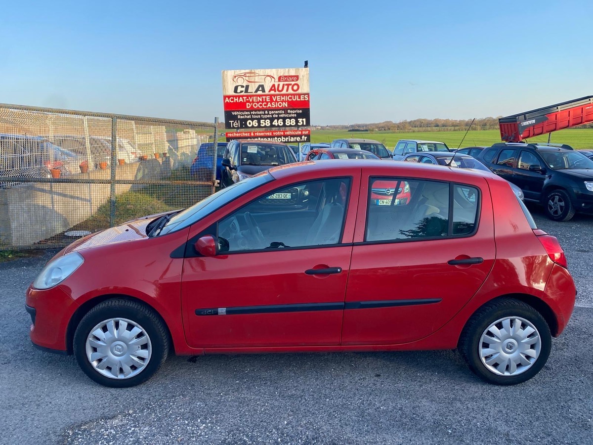 RENAULT Clio III 1ère main 1.5 dci 85cv 200000kms