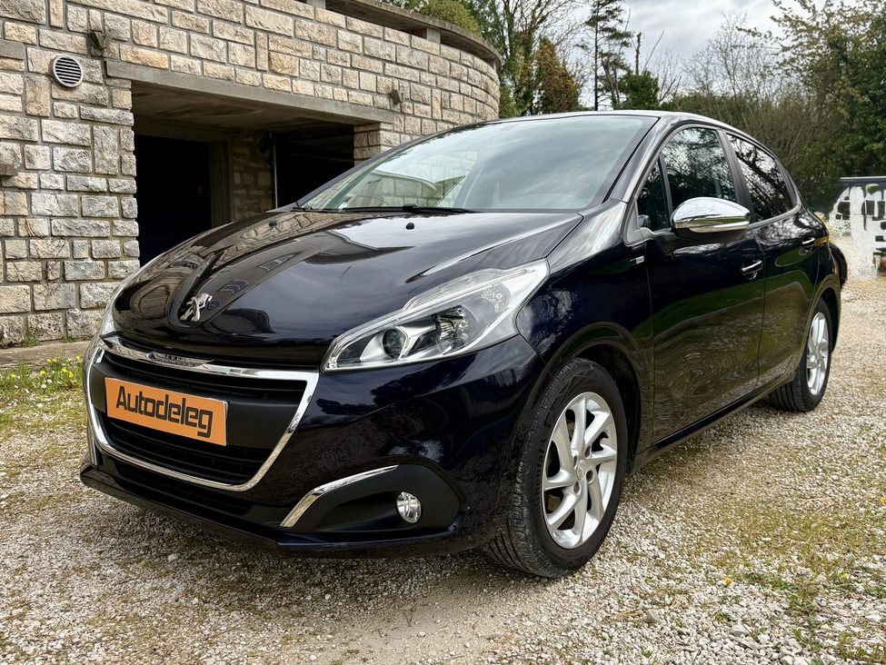 Peugeot 208 VTI - 82CH - STYLE