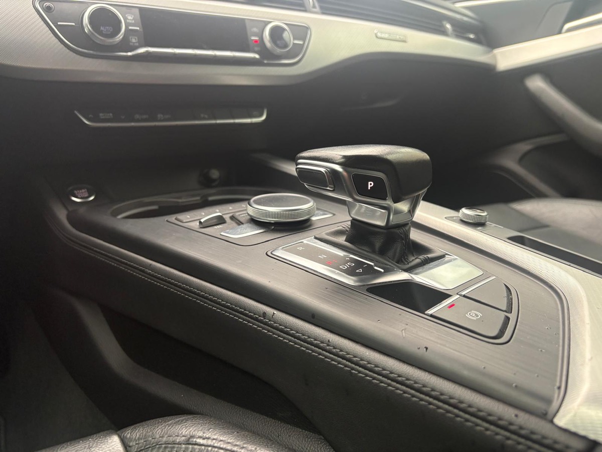 Audi A4 Quattro - 2.0 TDI - Design Luxe