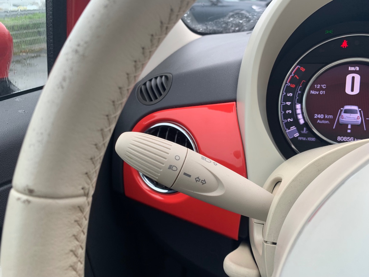 Fiat 500 85 ch | LOUNGE | Uconnect Radio 5" NAV LIVE | Radar de stationnement AR | Toit panoramique