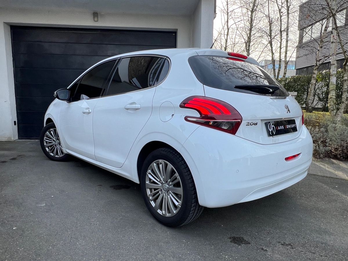 Peugeot 208 Phase 2 Allure 1.2 Puretech 110