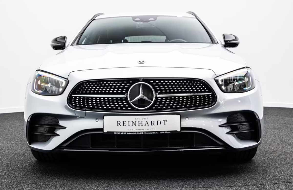 Mercedes-Benz Classe E Break 300 de 194+122ch AMG Line 9G-Tronic/Caméra 360/Aff Tête Haute