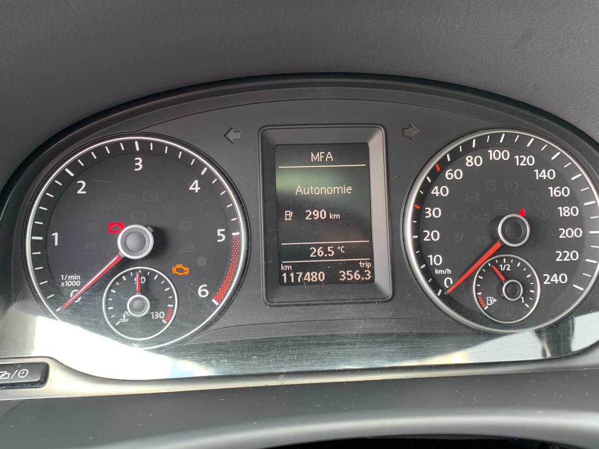 Volkswagen Touran 105 | Match | 7 Places | GPS | Régulateur vitesse | Bluetooth | Toit panoramique