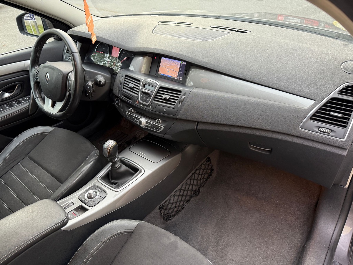 RENAULT Laguna 1.5 DCI 110 CV black éditions 4X