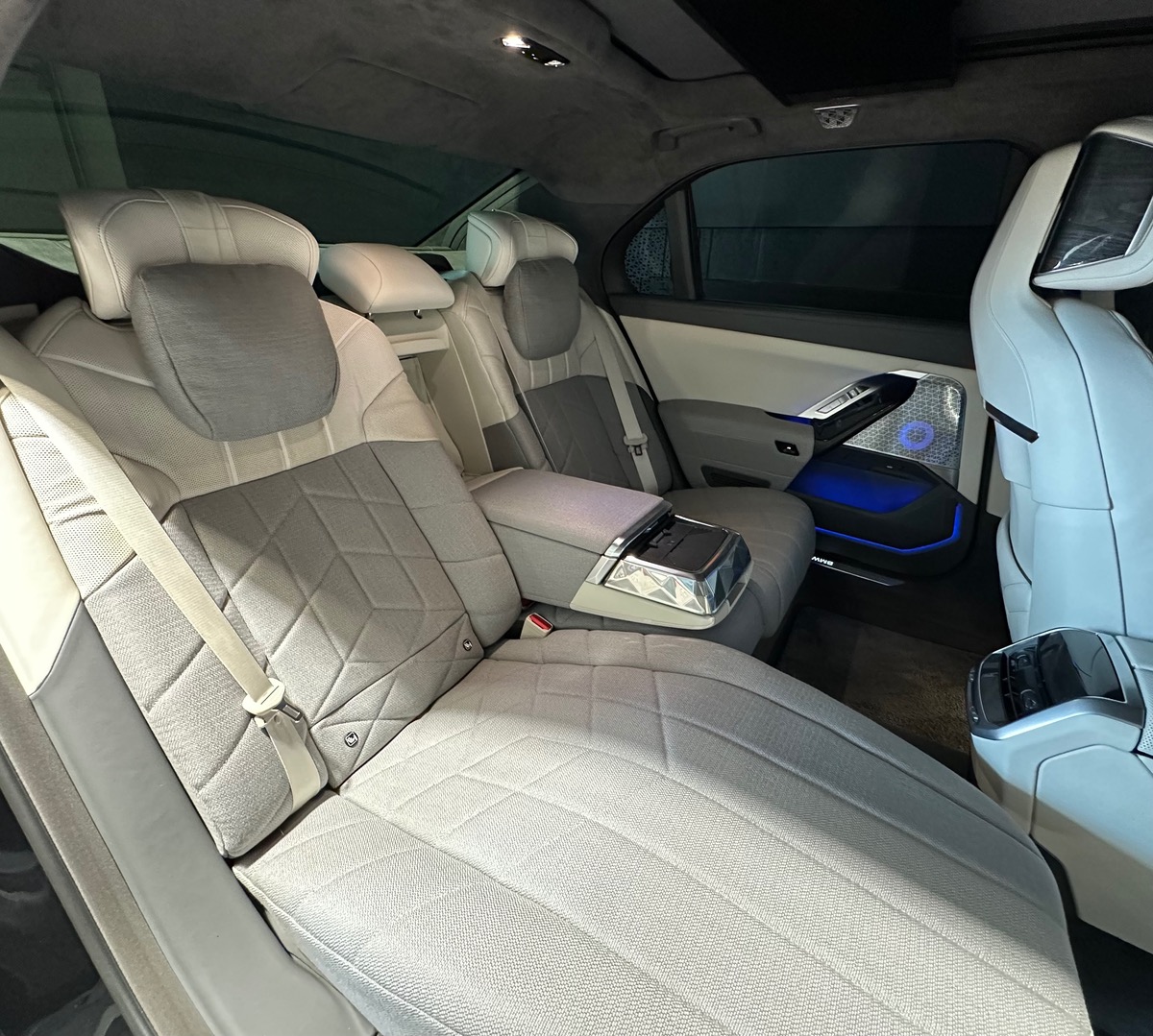 Bmw Série 7 750 xe  **** Full Options **** Tva Récupérable