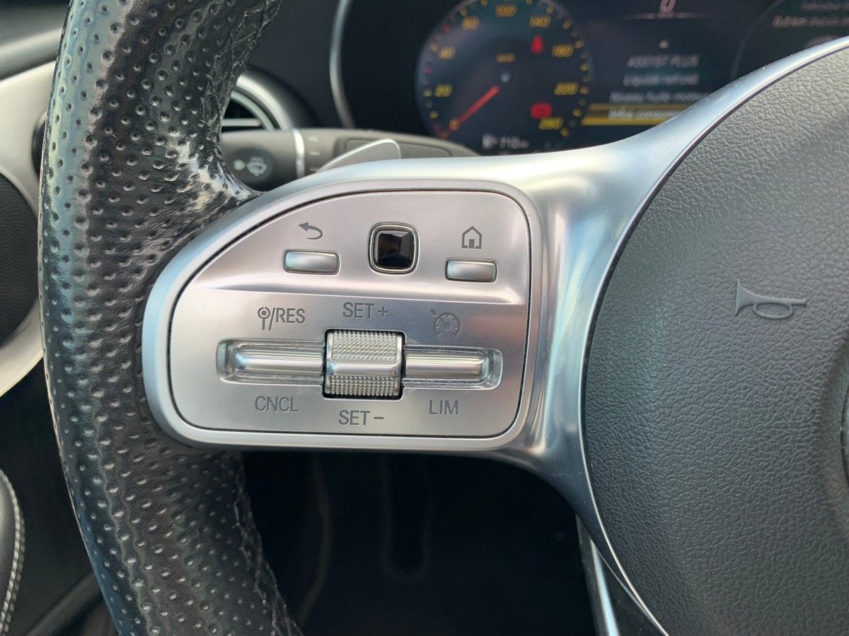 Mercedes-Benz Classe C Cabriolet 194 ch | AMG Line | Siéges électriques chauffants | Caméra de recul