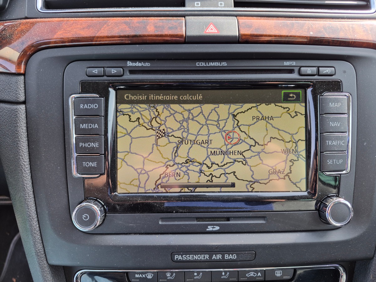 Skoda Superb Combi II 2.0 TDI 170 CR FAP PRAHA DSG