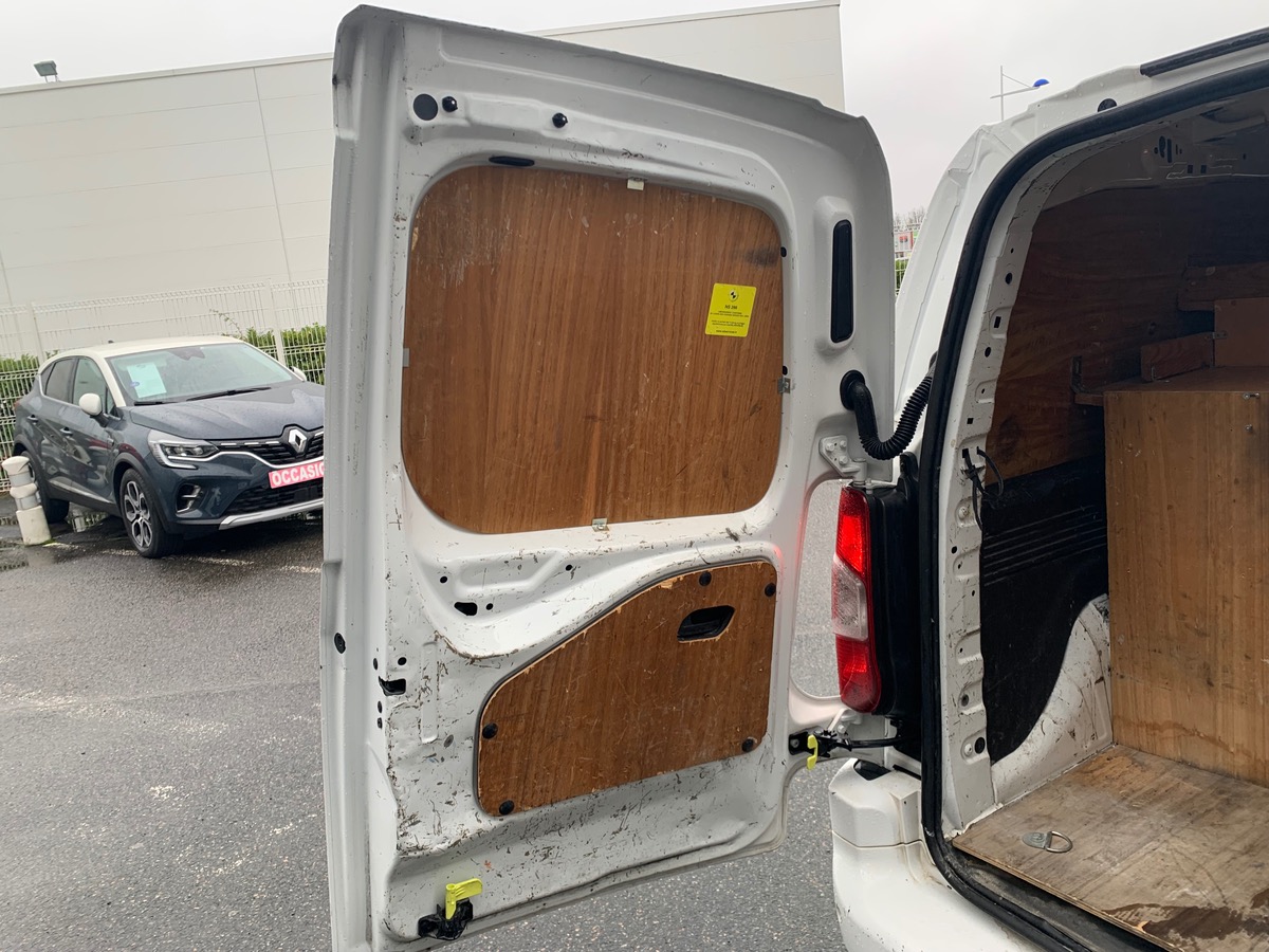 Peugeot Partner 100 ch | PREMIUM | Régulateur de vitesse | Radar de recul | Climatisation | 3 places