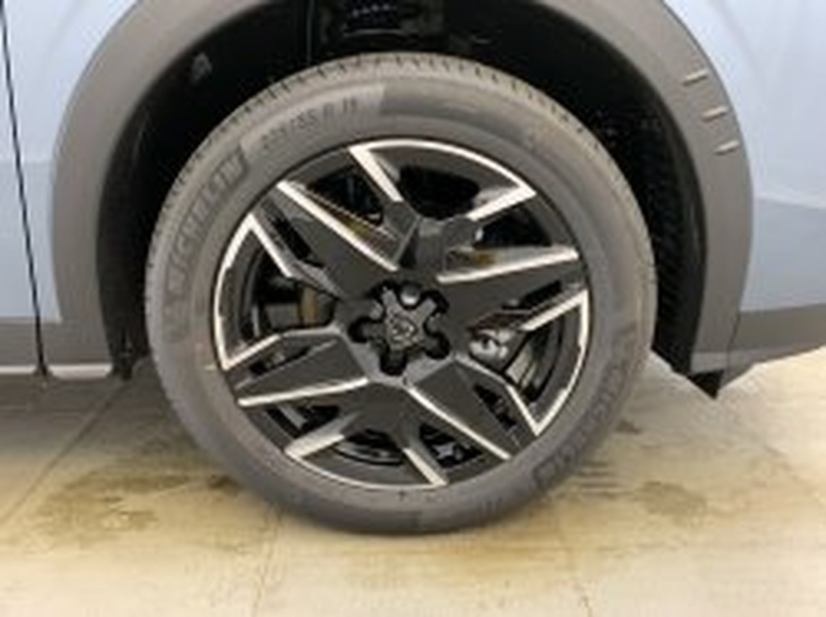 Peugeot 3008 NEW CROSSOVER 3008 Hybrid 145 e-DCS6 Allure