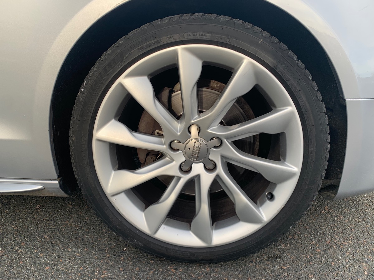 Audi A5 204 ch | S-LINE | Caméra de Recul | Intérieur Cuir | Toit Vitré | Régulateur de Vitesse