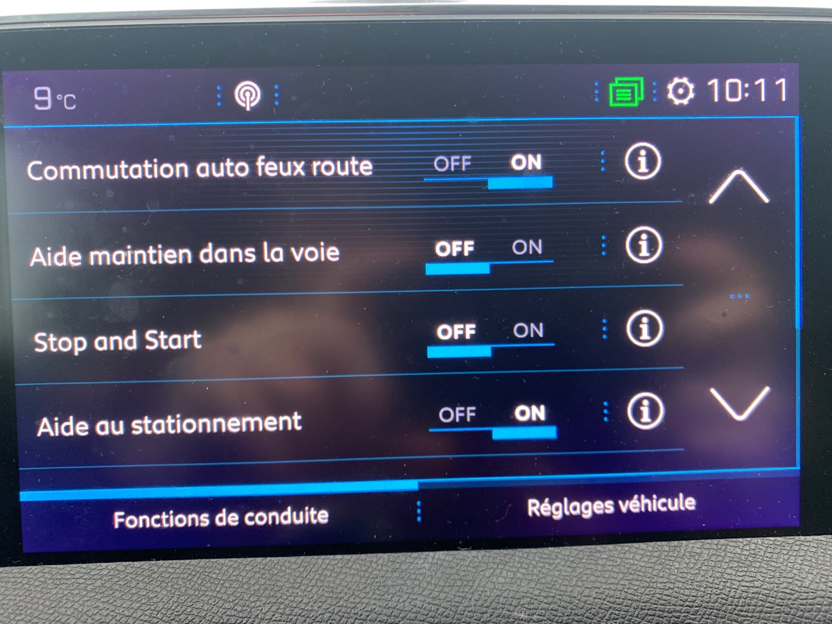 Peugeot 3008 130 ch | Allure business | Mirror link | Caméra recul | Coffre assisté électriquement