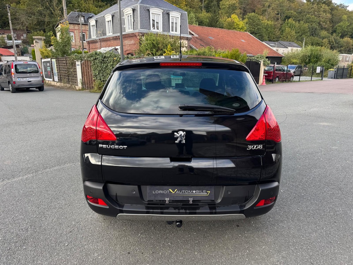 Peugeot 3008 1.6 HDi 115cv Allure - Attelage - Garantie