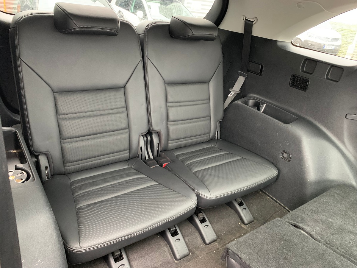 Kia Sorento 200 ch | Premium | 7 Places | AWD | Toit ouvrant panoramique | GPS | Régulateur vitesse