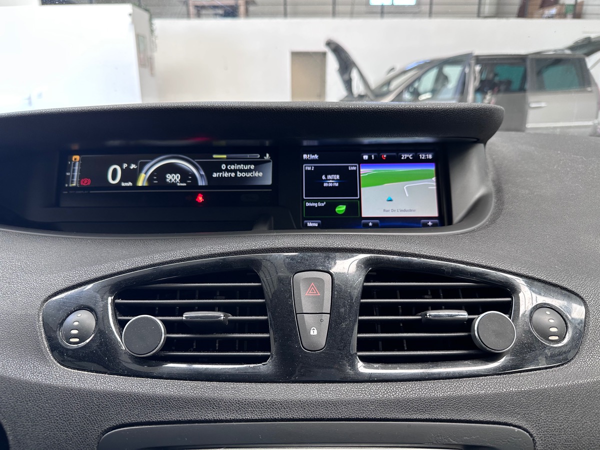 RENAULT Scenic III (3) 1.5 DCI 110 BOSE EDC