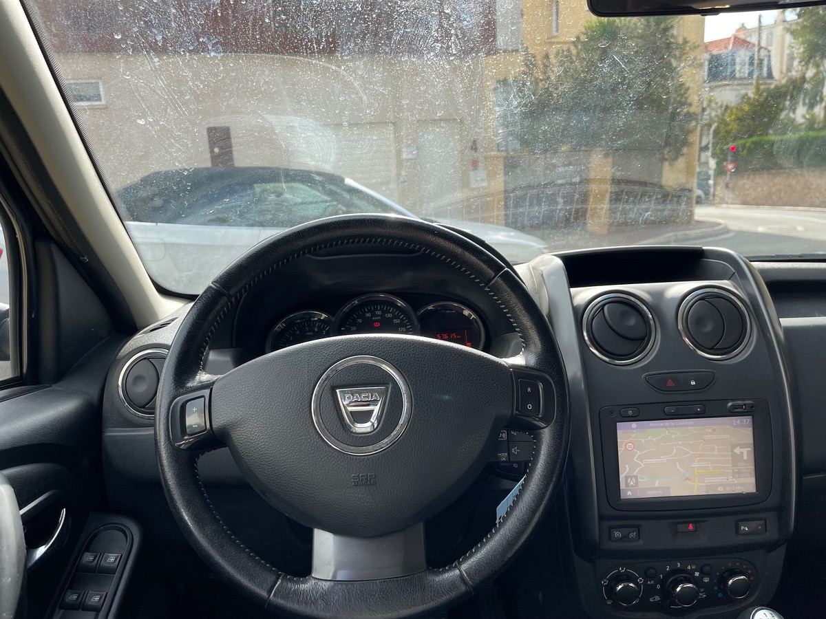 Dacia Duster 1.2 Tce 125 CV 4x2 / KM Réel / GPS / Jantes / Radar /Barre de Toit