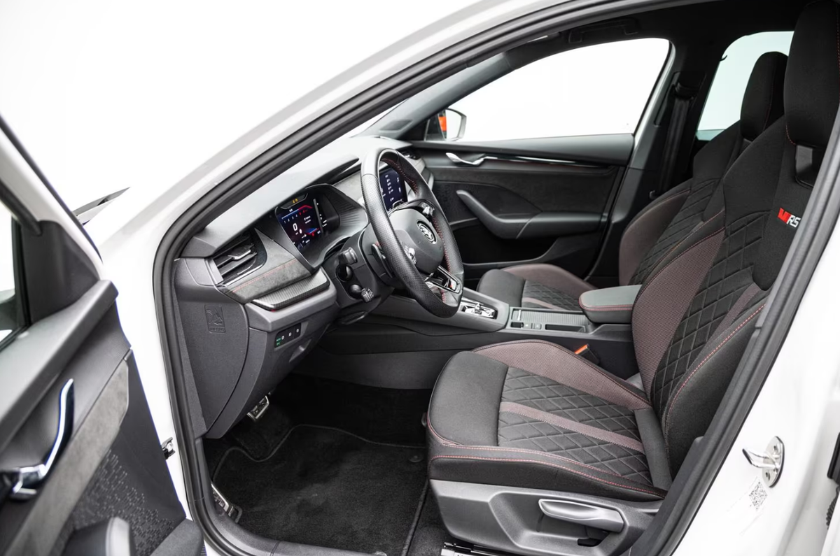 Skoda Octavia Combi IV 2.0 TDI 200ch RS DSG7 Attelage