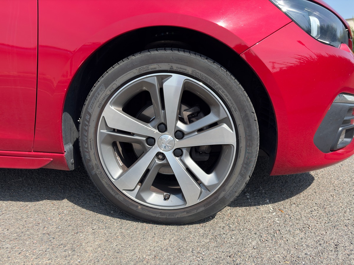 Peugeot 308 Peugeot 308 phase II - GT Line - 130ch - EAT 8