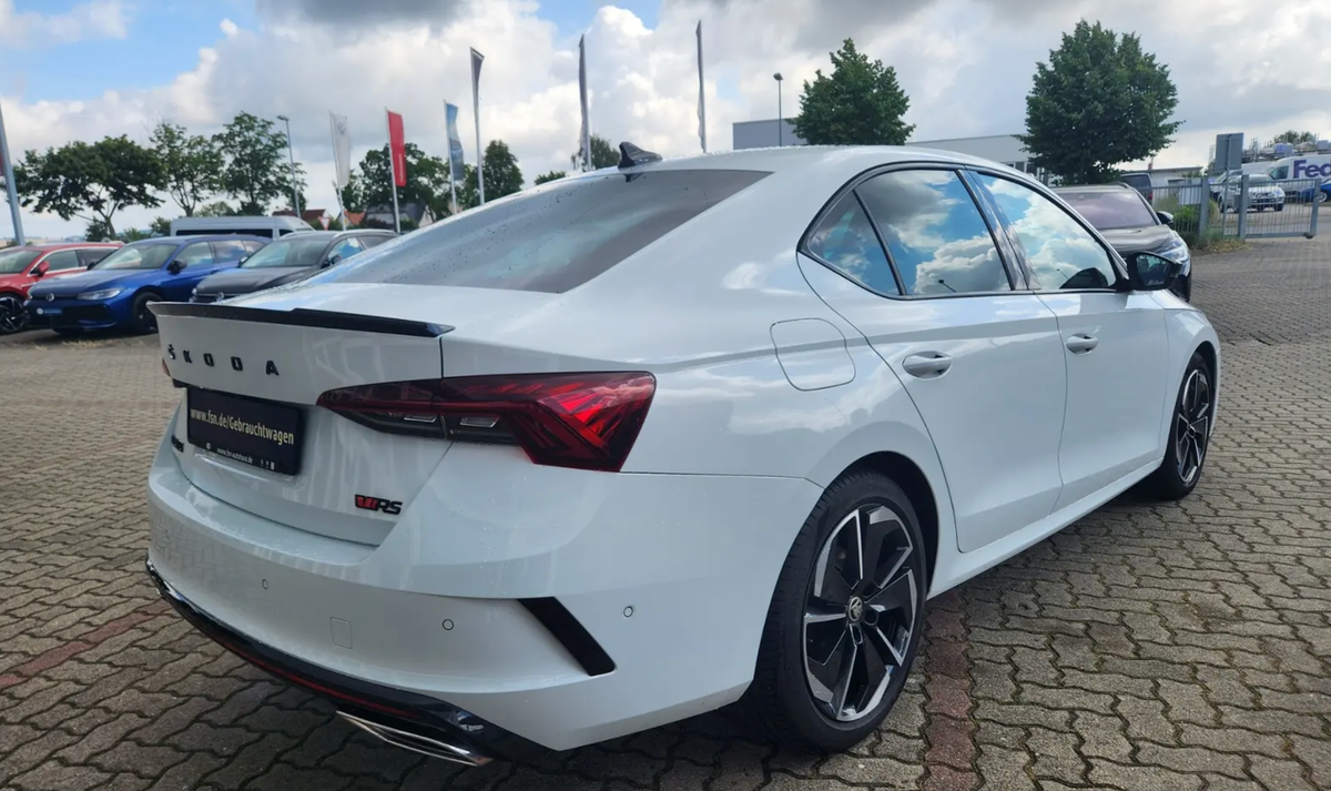 Skoda Octavia Berline 2.0 TDI 200ch RS 4x4 DSG7