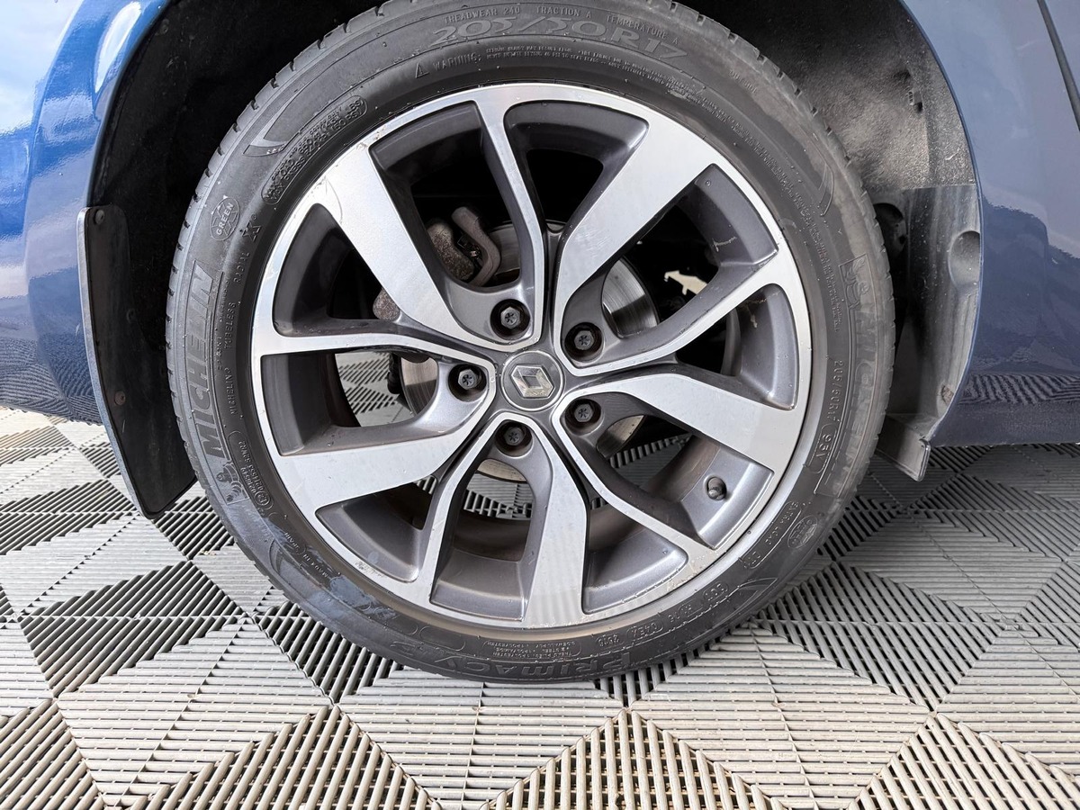 RENAULT Megane Estate 1.5 Dci 110 Edc Intens Bose  Première main