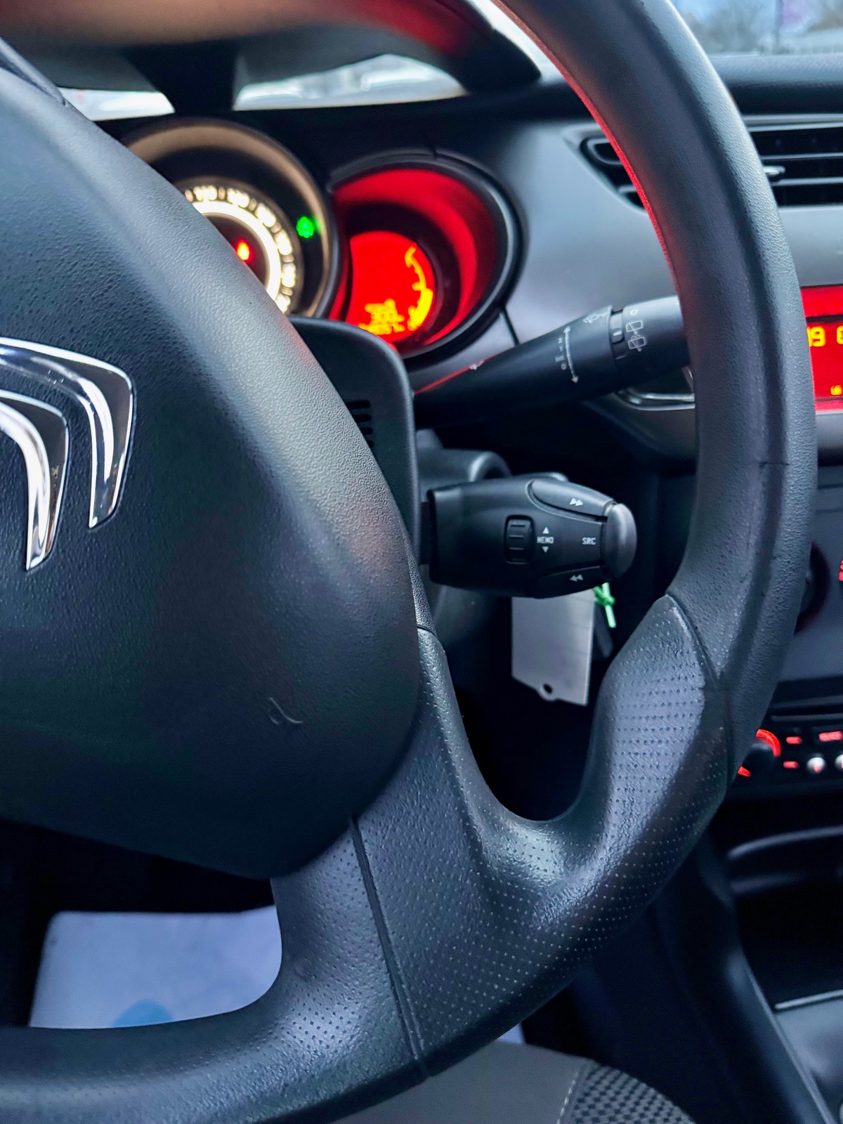 Citroën C3 VTI 70 CV CONFORT PREMIERE MAIN