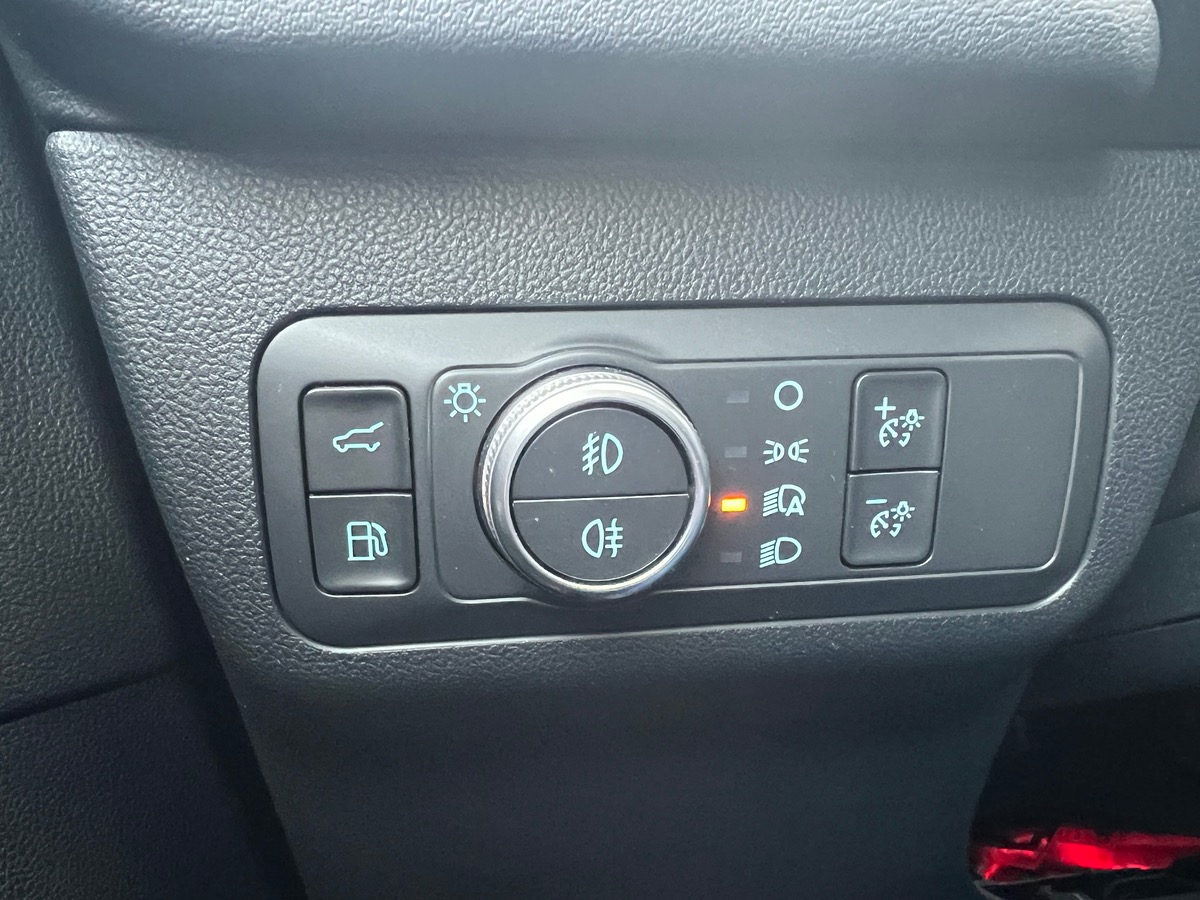 Ford KUGA PHEV 225 ch | VIGNALE | Toit Panoramique | Attelage | Roue secours | Pack Technologique