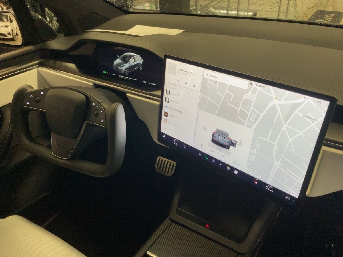Tesla Model X Plaid 100 kWh 6 places Pilote automatique amélioré