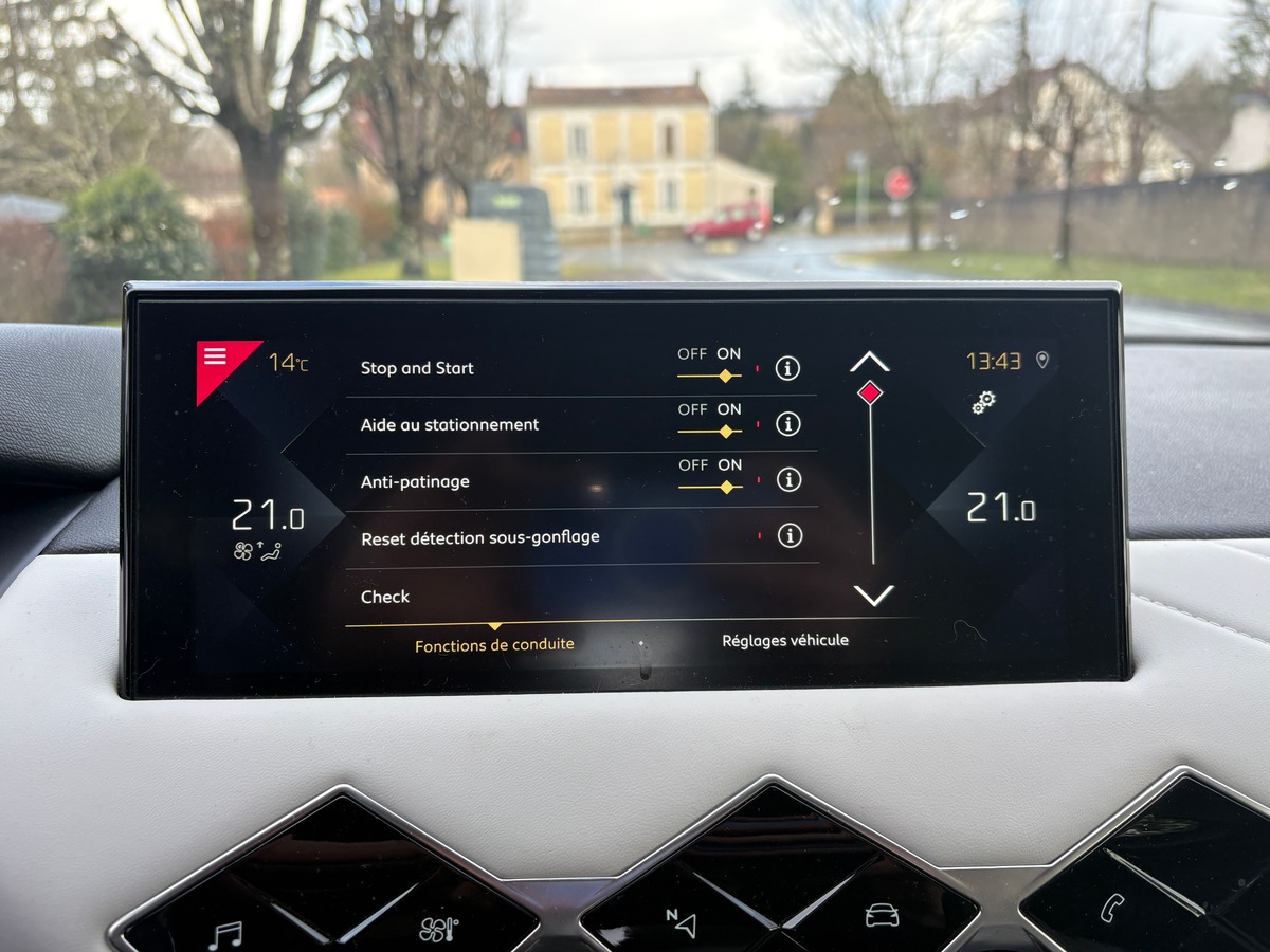 DS DS3 CBACK 100 CH - SO CHIC - Garantie 12 mois