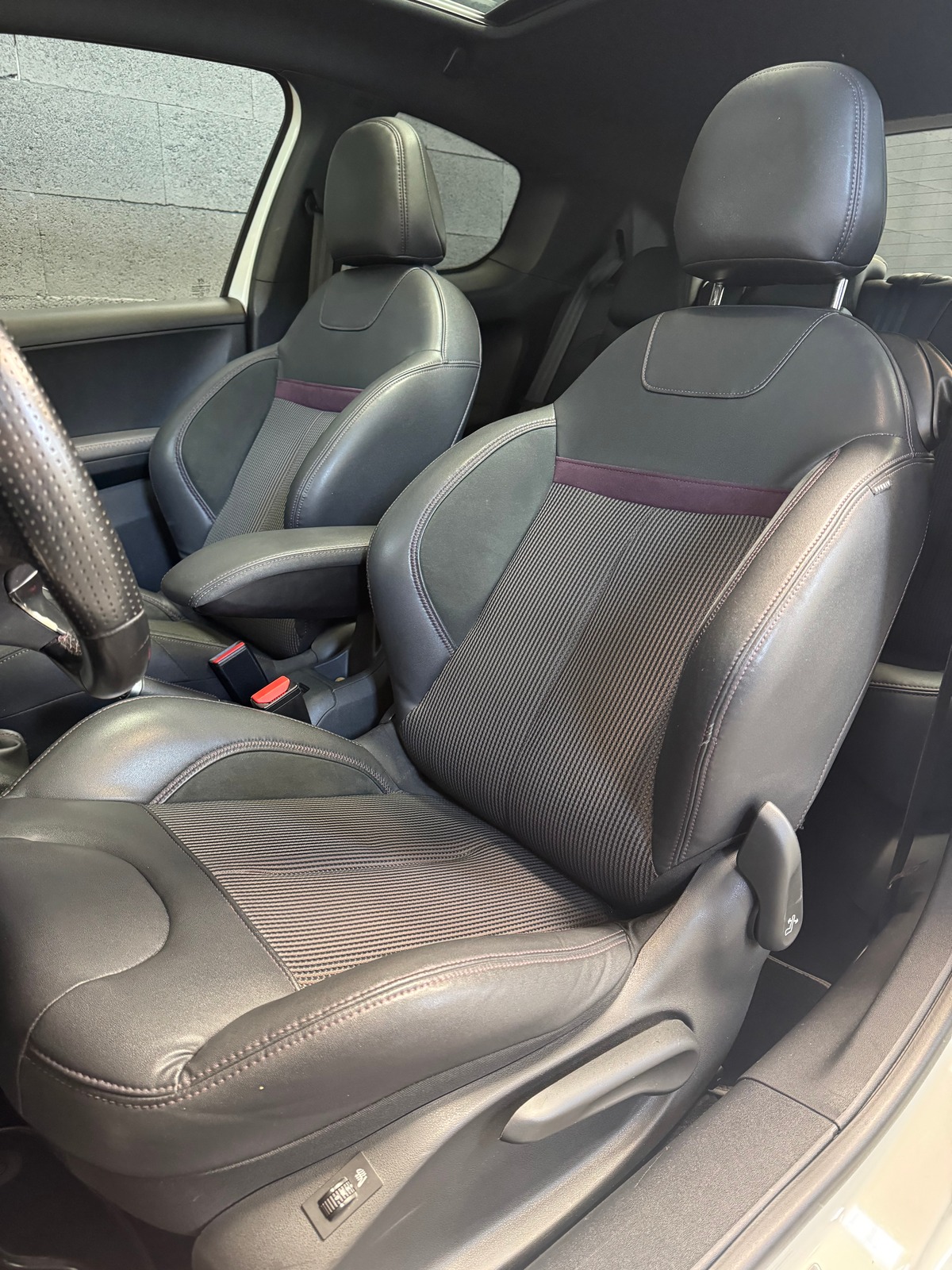 Peugeot 208 XY JBL 1.6 e-HDi 115 BVM6 Park Assist
