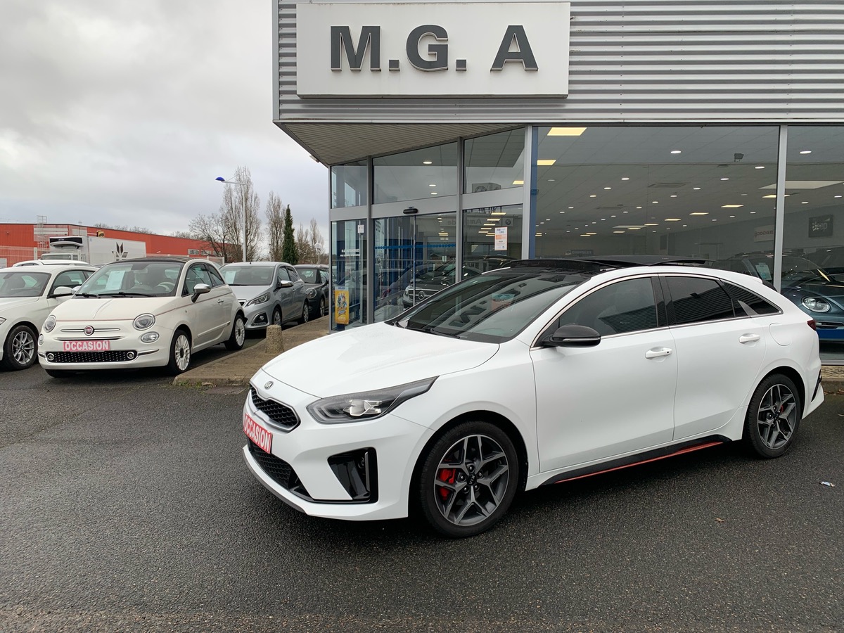 Kia ProCeed 140 ch | GT LINE PREMIUM | Caméra recul | Toit ouvrant | Démarrage sans clé | Phares LED