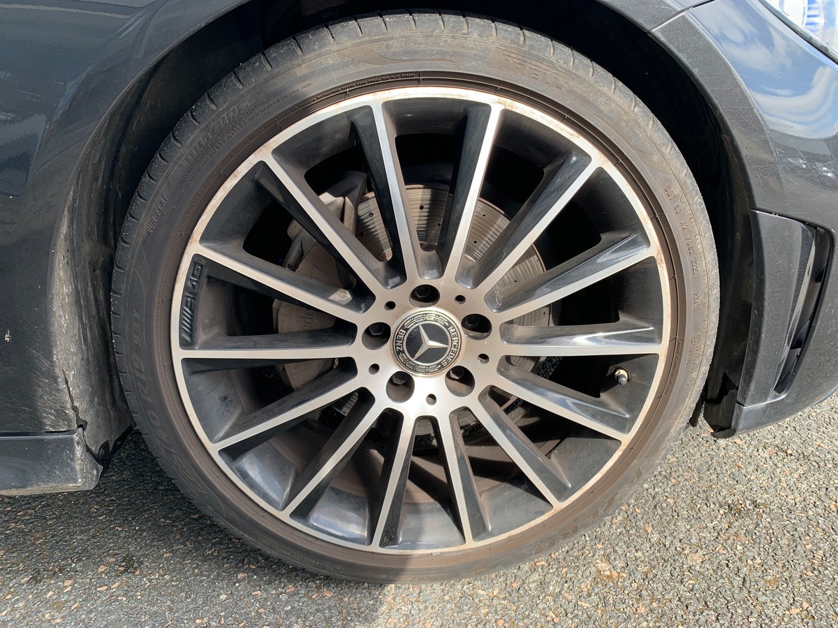 Mercedes-Benz Classe C Cabriolet 194 ch | AMG Line | Siéges électriques chauffants | Caméra de recul