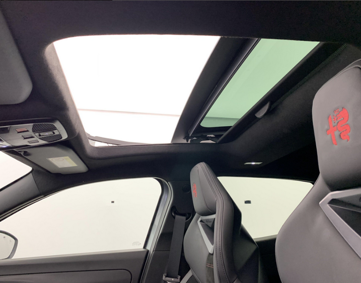 Alfa Romeo JUNIOR 1.2 hybride 145 ch eDCT6 Speciale garantie 36 mois constructeur