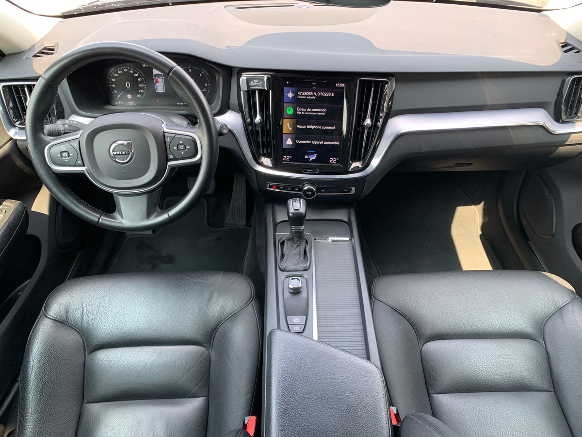 Volvo V60 150 ch | Business Excecutive | Caméra recul | Apple car Play | Cuir | Régulateur vitesse