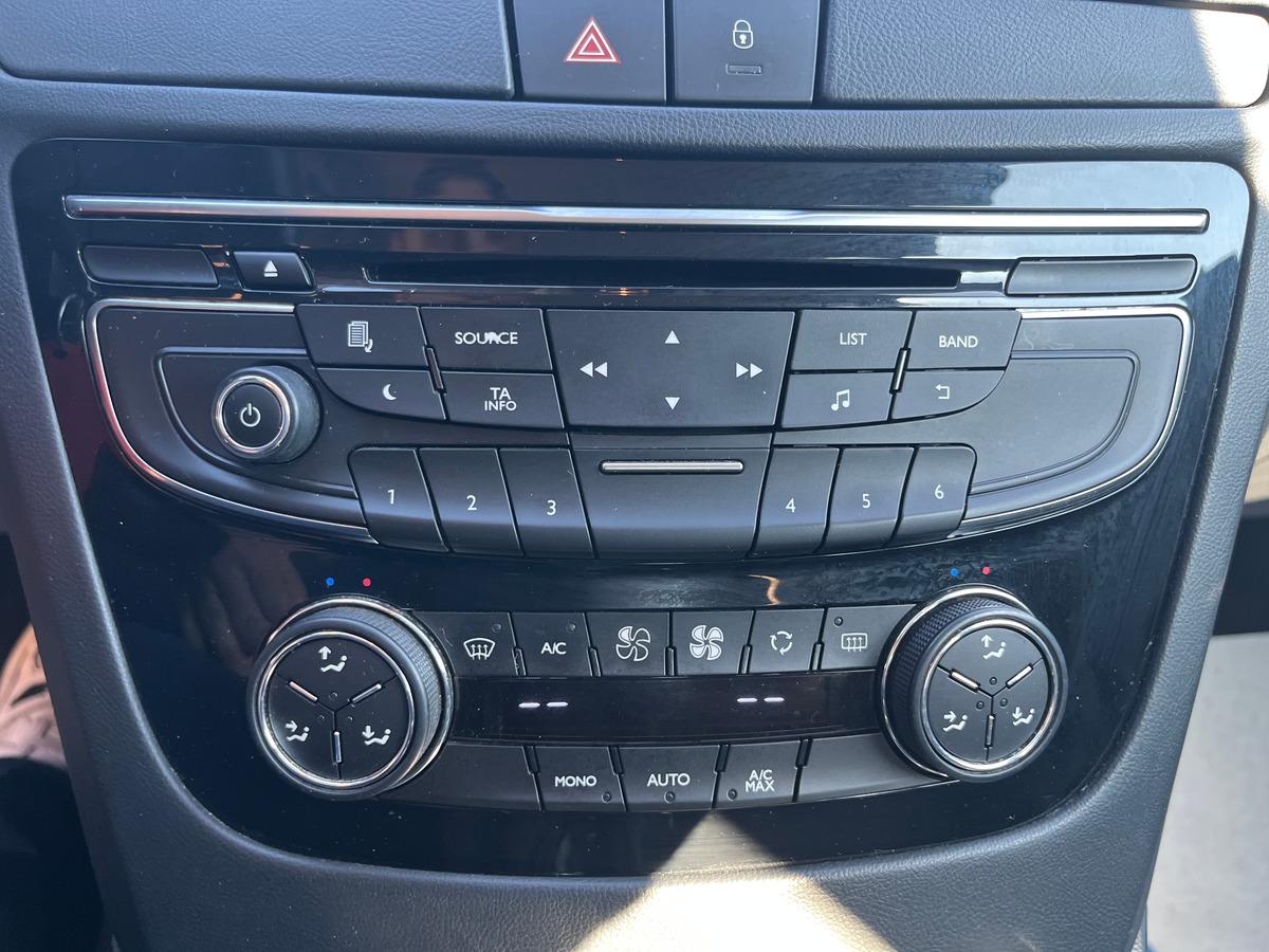 Peugeot 508 1.6 HDi 115 CH